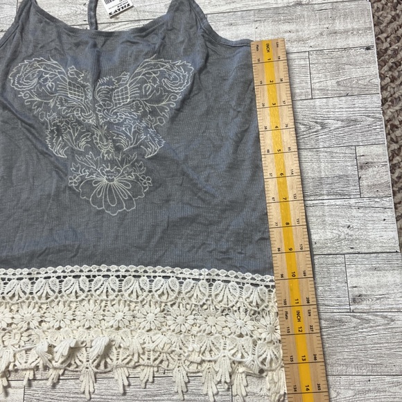 NWT Full Tilt top - Picture 4 of 6